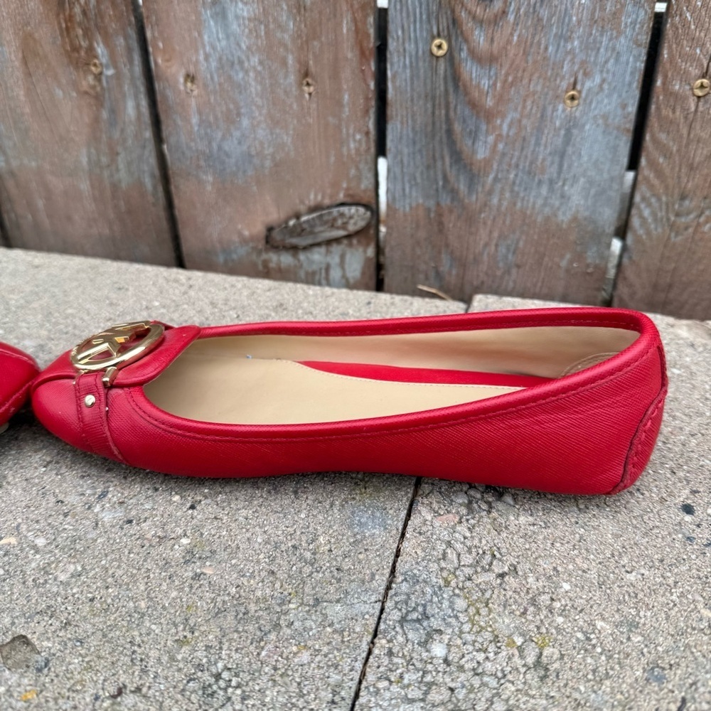 Michael Kors Women's Red Leather Flats Gold Accents Logo Shoe Size 6.5 - Picture 10 of 11